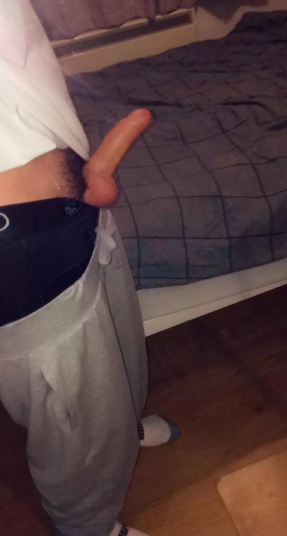 do you think you could me me cum? 🤔😏💦 dm me posted by alxsdair