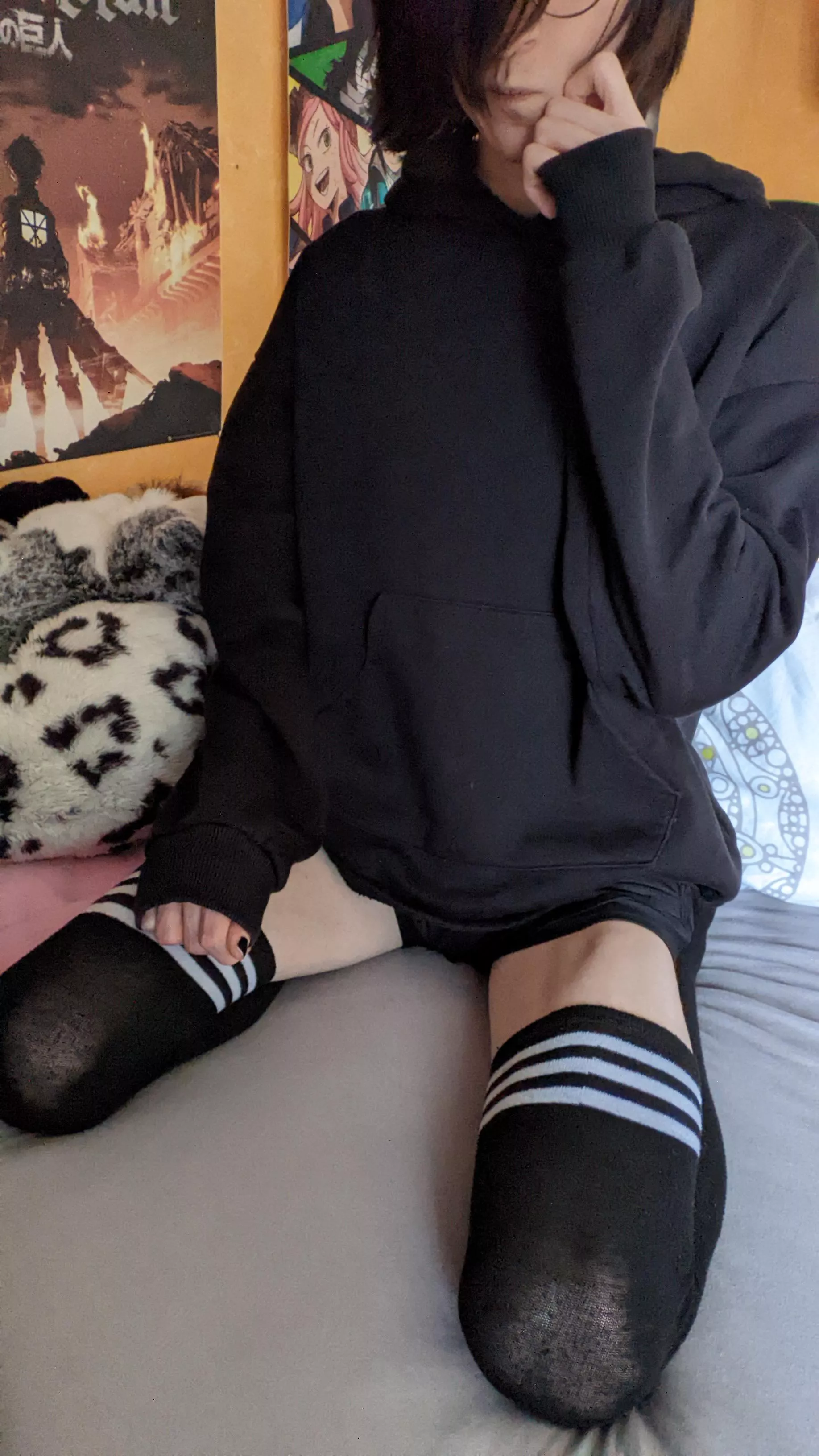 do you wanna cuddle? 👉👈 posted by FemboyTarion