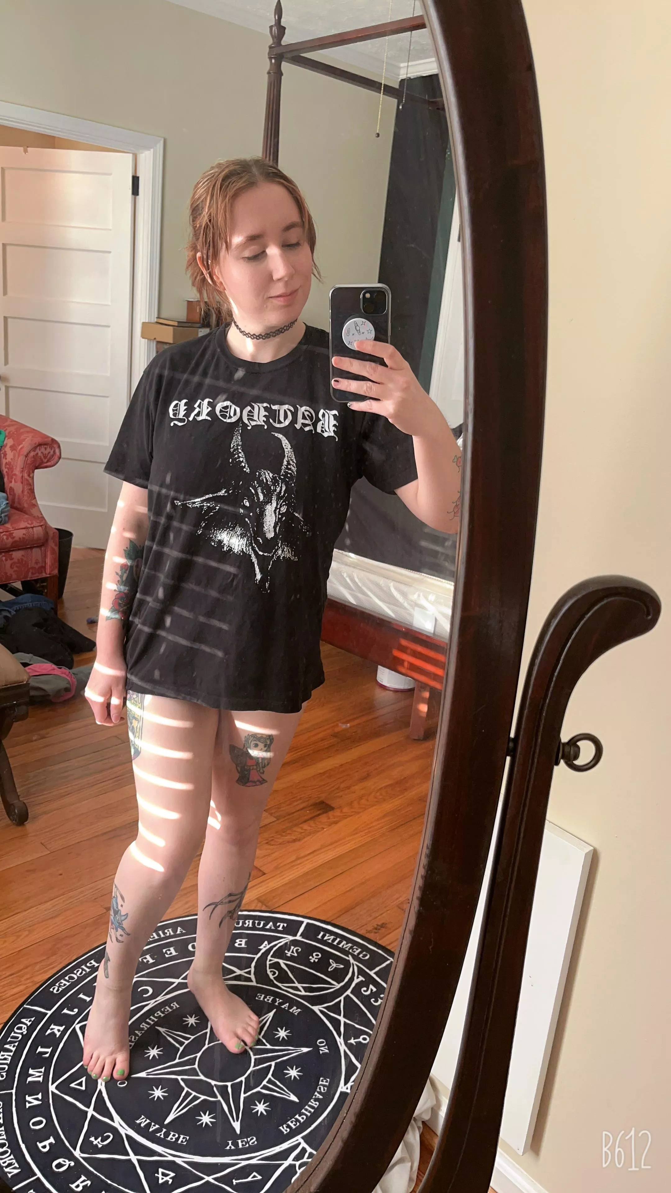 Do you wanna know what I’m wearing under this shirt? posted by VelvetGremlen