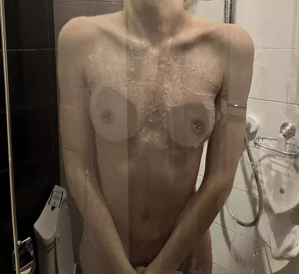 Do you want my wet tits? 💦🍒 posted by wet_lulu