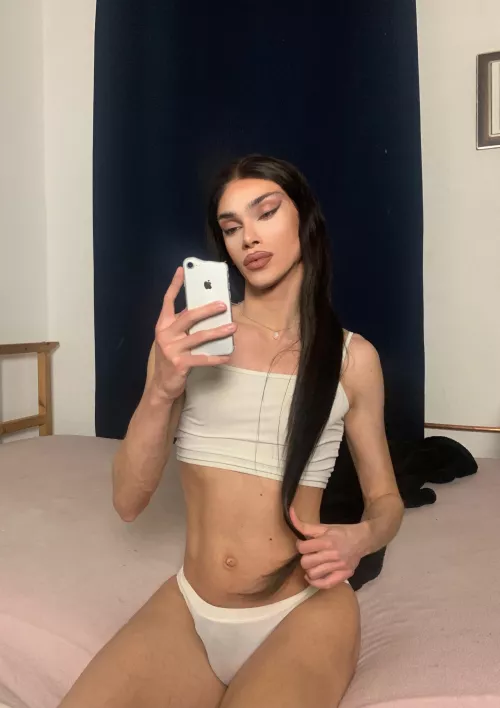 Do you want to lick this bulge? by xporxha