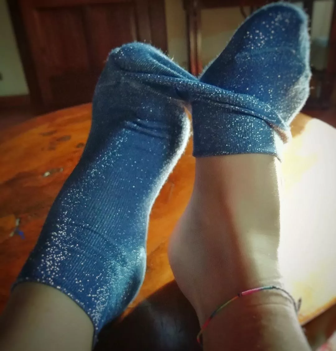 do you want to see? 😏 posted by Ambers_littlefeet