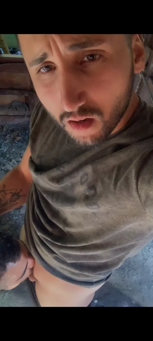 Do you want to see him swallow my 20cm? 😱video in the link in comments 🥵. by 20cmforyou