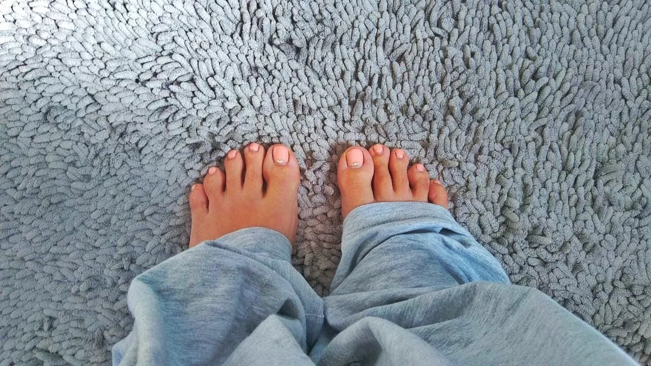 do you want to see my soles? 😏 posted by brunalaurent