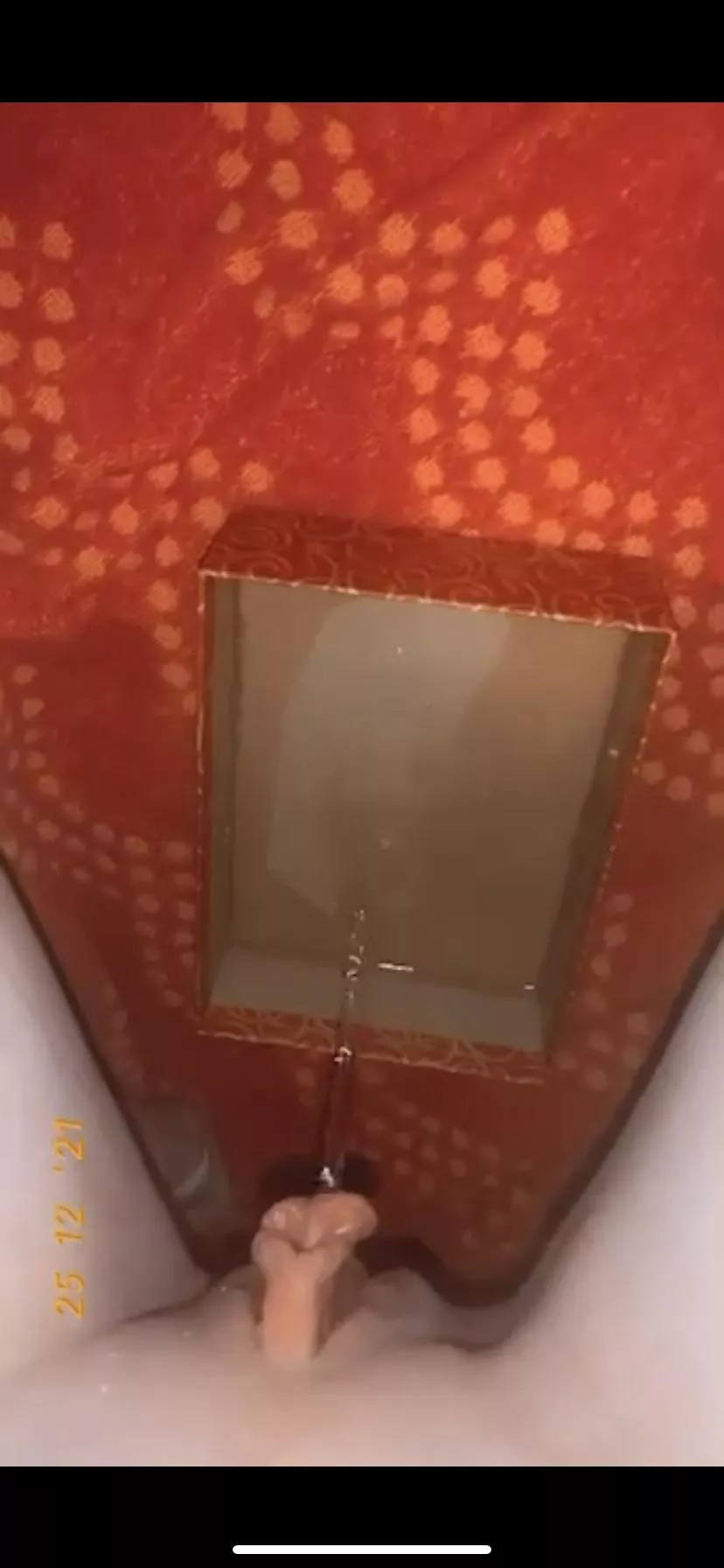 do you want to watch me pee? posted by lucy_1181