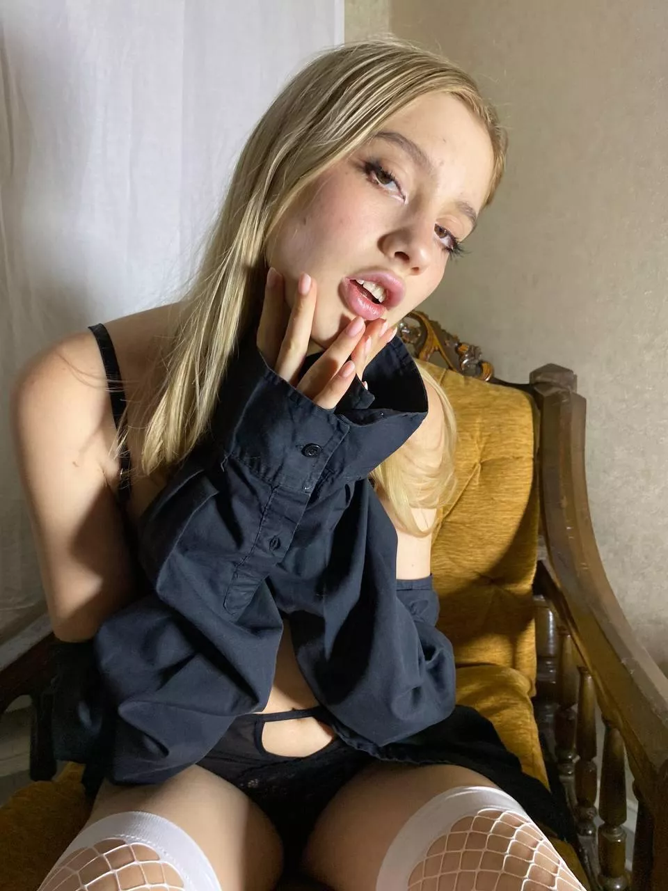 Do you want to watch me suck your dick? posted by rusyafeethouse