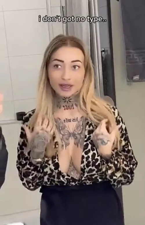 Does anyone know her name? by snoops_laflare