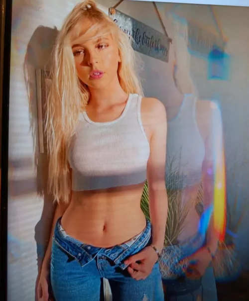 Does anyone know her Name or socials by Elegant-Impression28