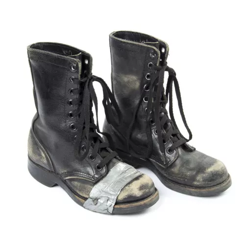 Does anyone know what kind of boots these are and where a good place to get a pair this would be? by Tommy2Legzz