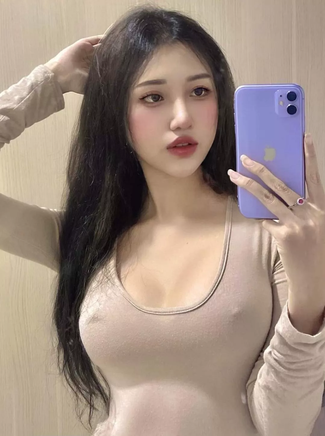 does anyone know who she is??m posted by StockInternational65