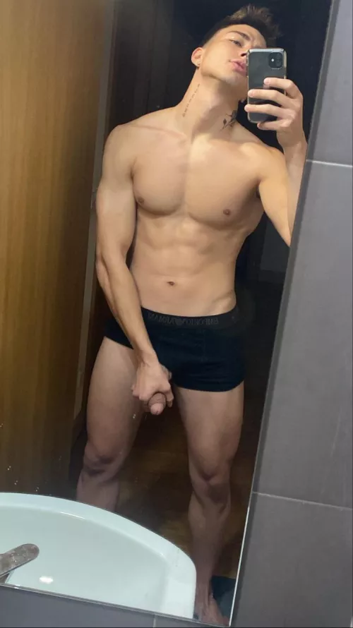 Does black suit me? by Goldengeorgiii