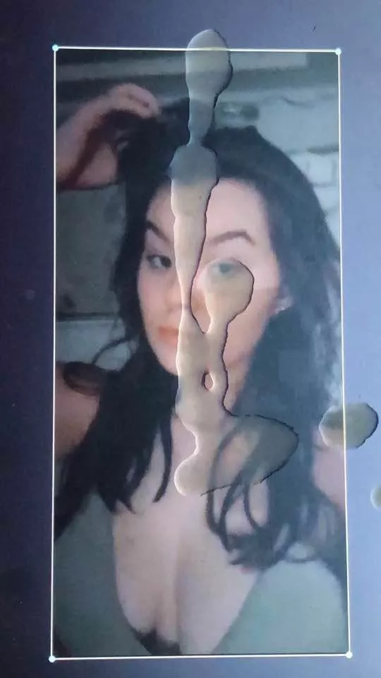 Does my girlfriend look better with a strangers cum over her? posted by Sluttyqueen1528