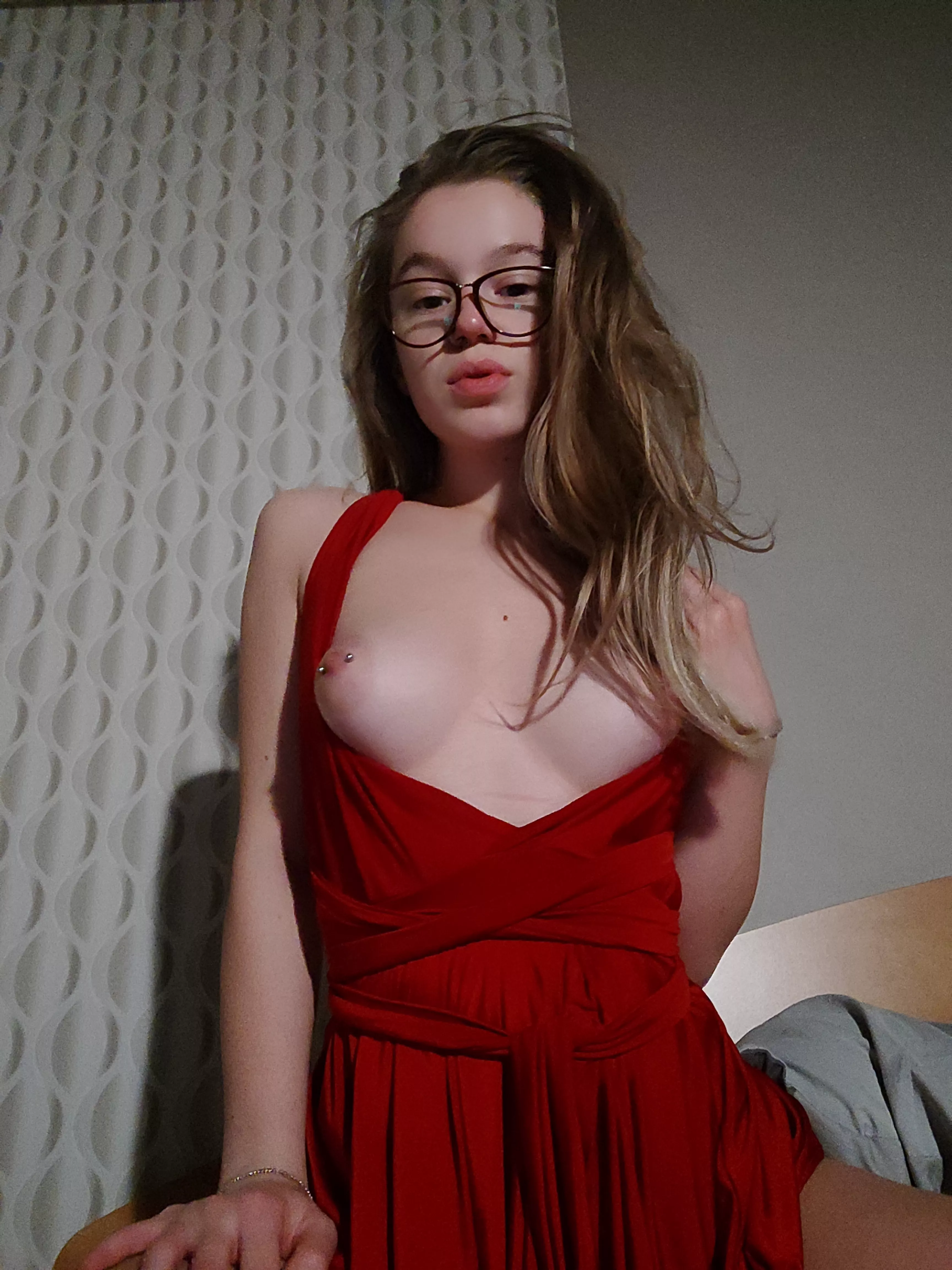 Does my petite body turn you on tonight? posted by brigil