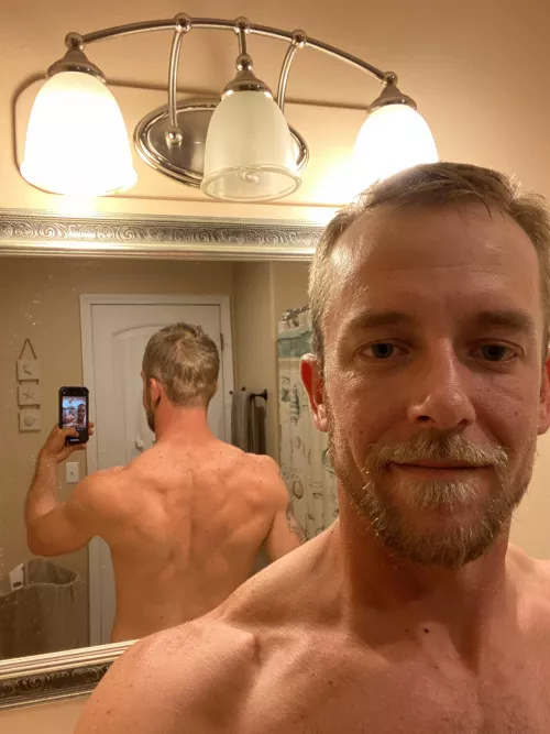 Does nobody like backs on here? by Redalert9019