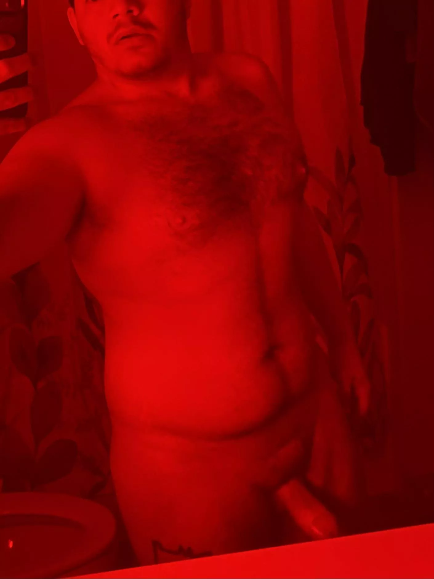 Does red suit me? posted by TheHornyHonduran