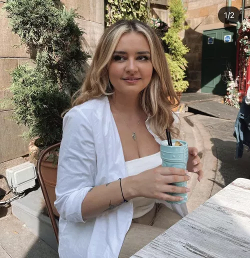 Does she need cum? by annontits