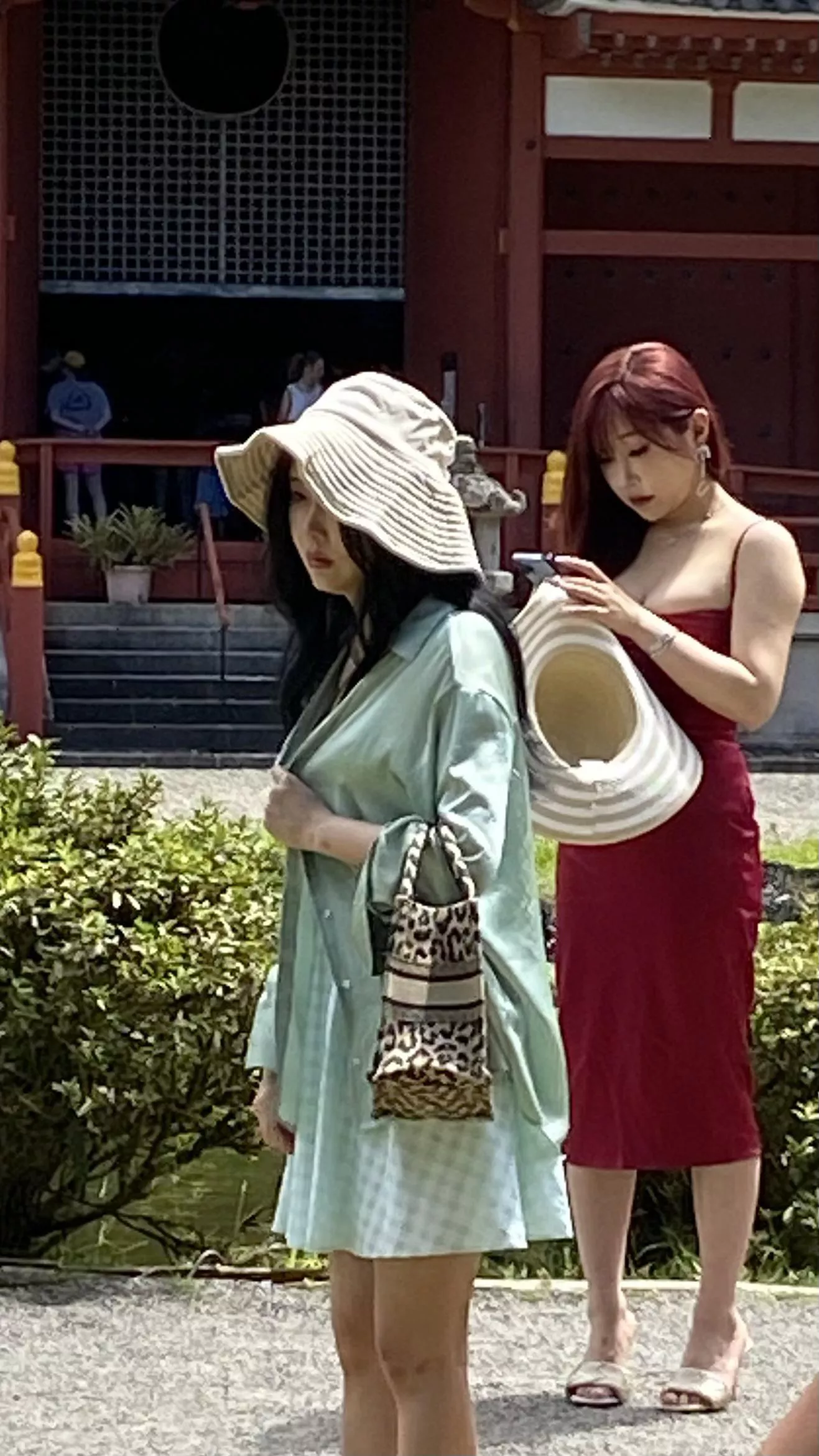 Does someone know who the girl In red is? posted by Worldly-Enthusiasm-6