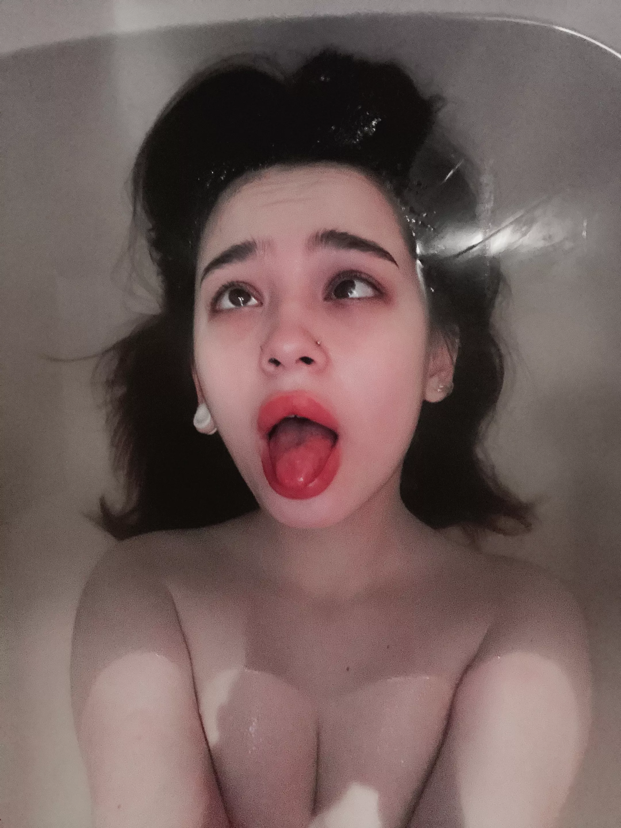 Does the ahegao turns you on?😈😈 posted by SolidlyDramatic