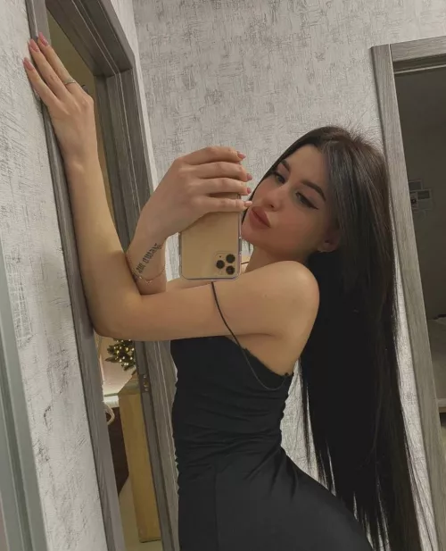 Does the sight of my ass make your dick harder? by thestingytraveler