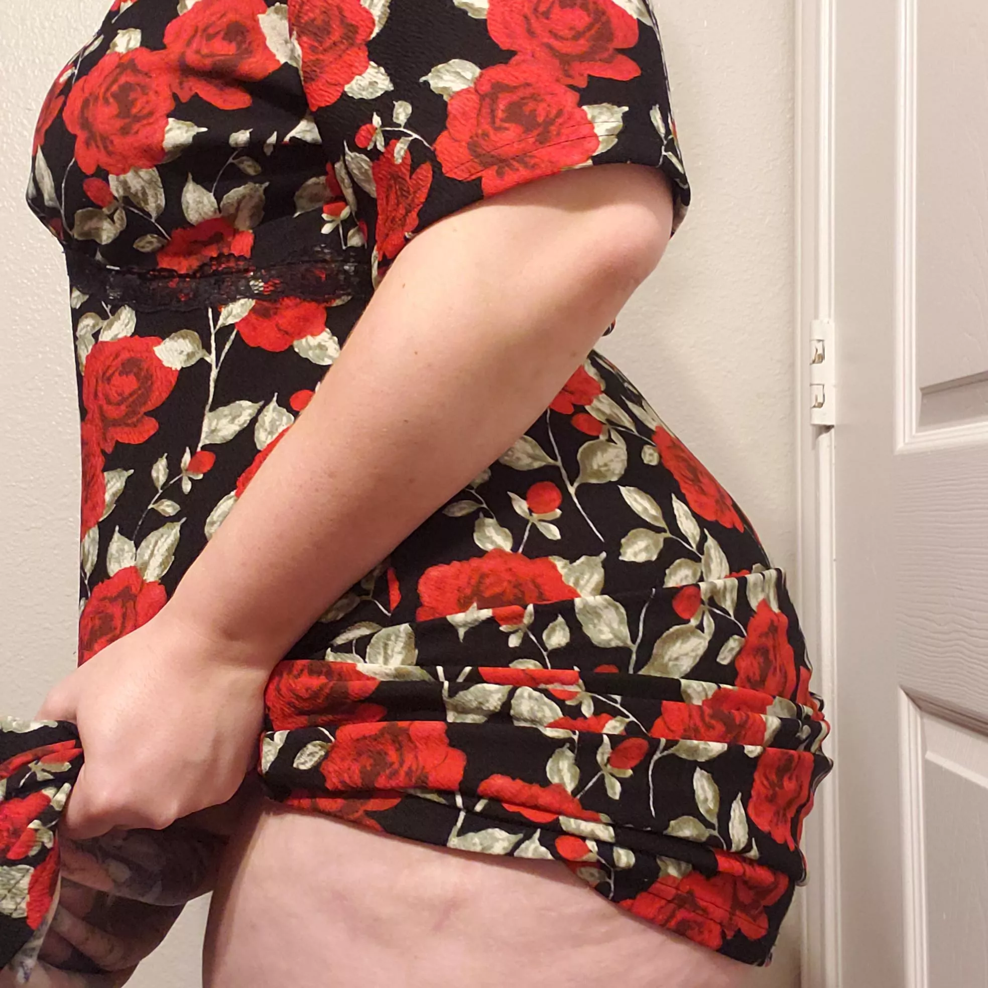 Does this dress make my ass look big? posted by pleaseletmecum