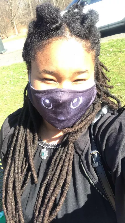 Does this face look sittable for your giant white peach? by GuiltyTrade6353