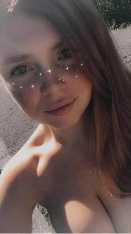 Does this face turn you on? by Monbrah