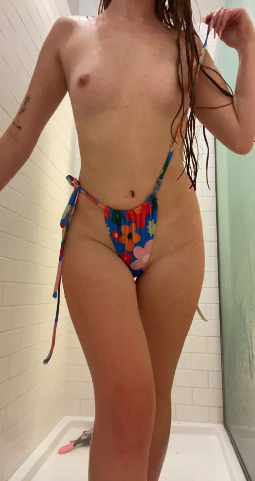 Does this sexy to you? by babuo