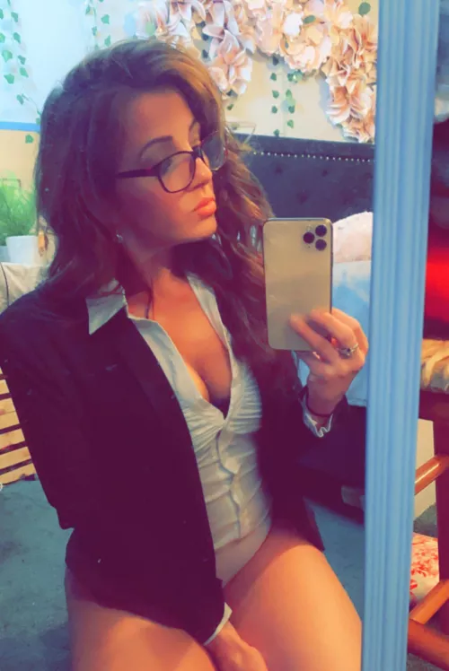 Does this top work [f]or an interview by Sugarsnowqueen