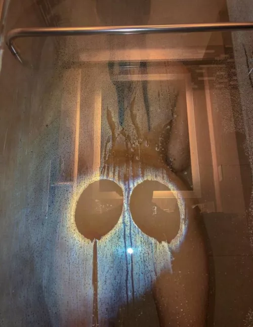 Does this turn anyone on? by Frosty-Egg6643