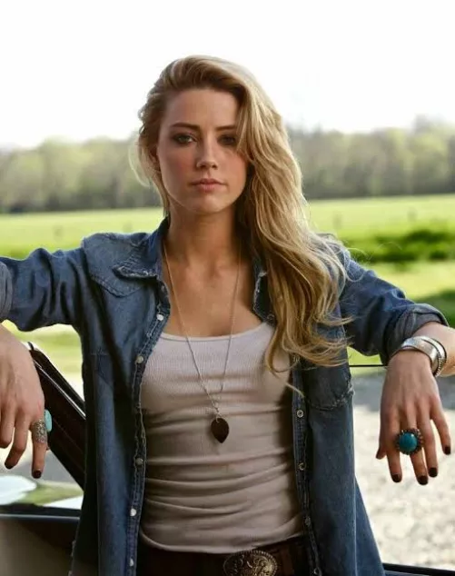 dogs bend down by Amberheard12