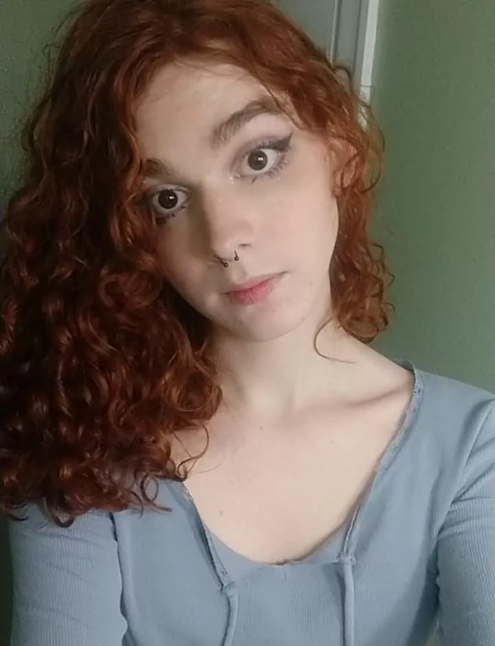 doing my hair and makeup for no reason 🤷 posted by Cherry_foxxxy