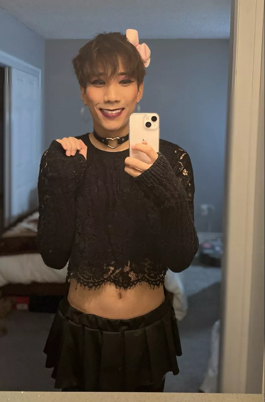 Dolled up, how do I look? 🥺 posted by ilookstupid