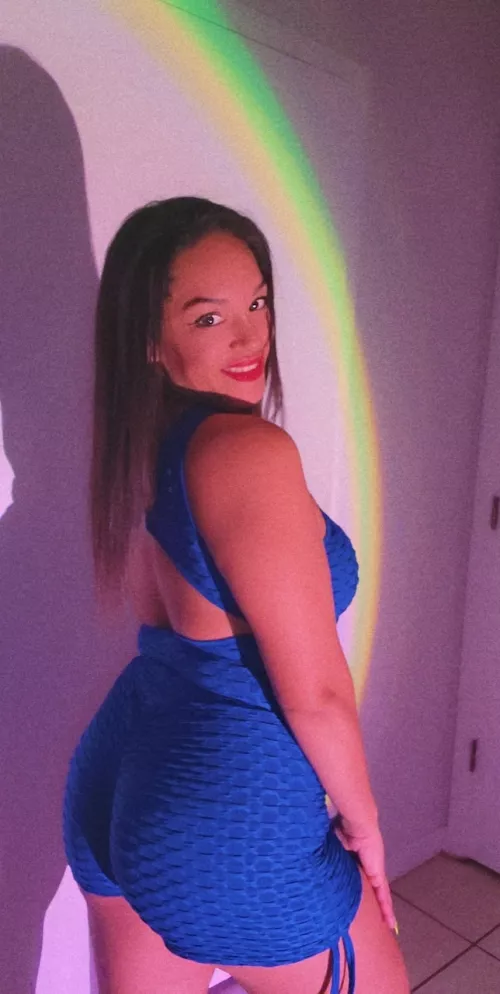 Dominican milf by sirenitalocita