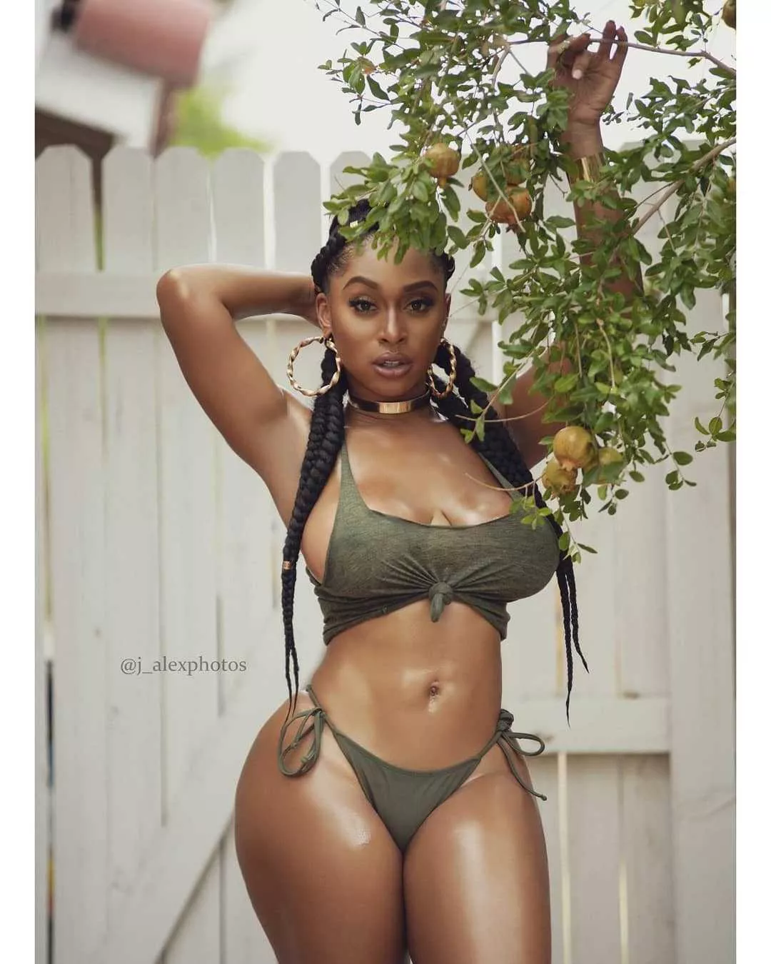 Dominique Jolie??? posted by deadwoodhabit