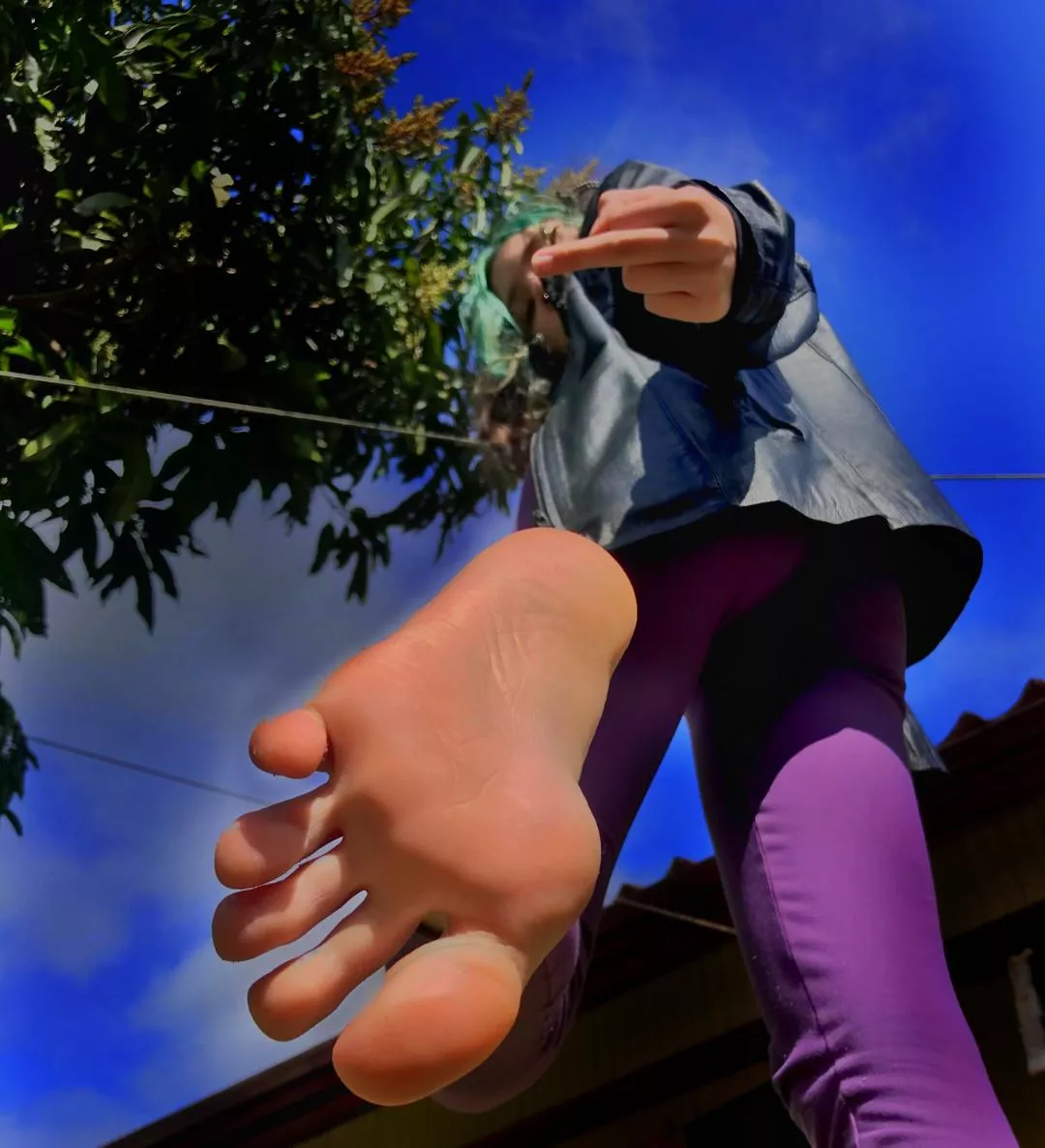 [domme] Daily reminder... you're a fucking loser for me posted by Lillyangelfeet