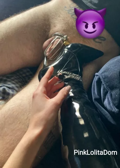 [domme] I spoil my slaves so much 😏🔐I give them no joy, but I have it all by Idontknownnothing