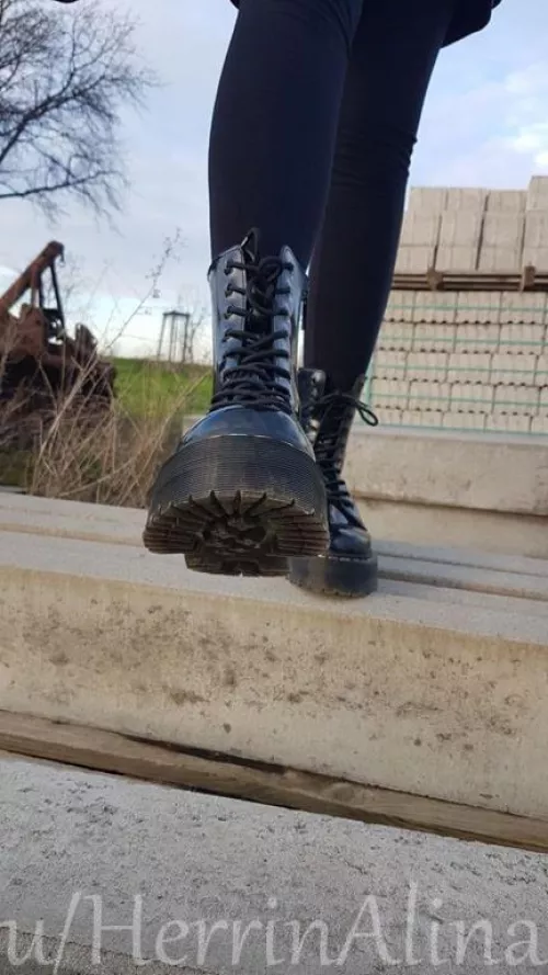 [domme] just imagine, to feel this sole between your legs... i know: love hurts...💔 by HerrinAlina