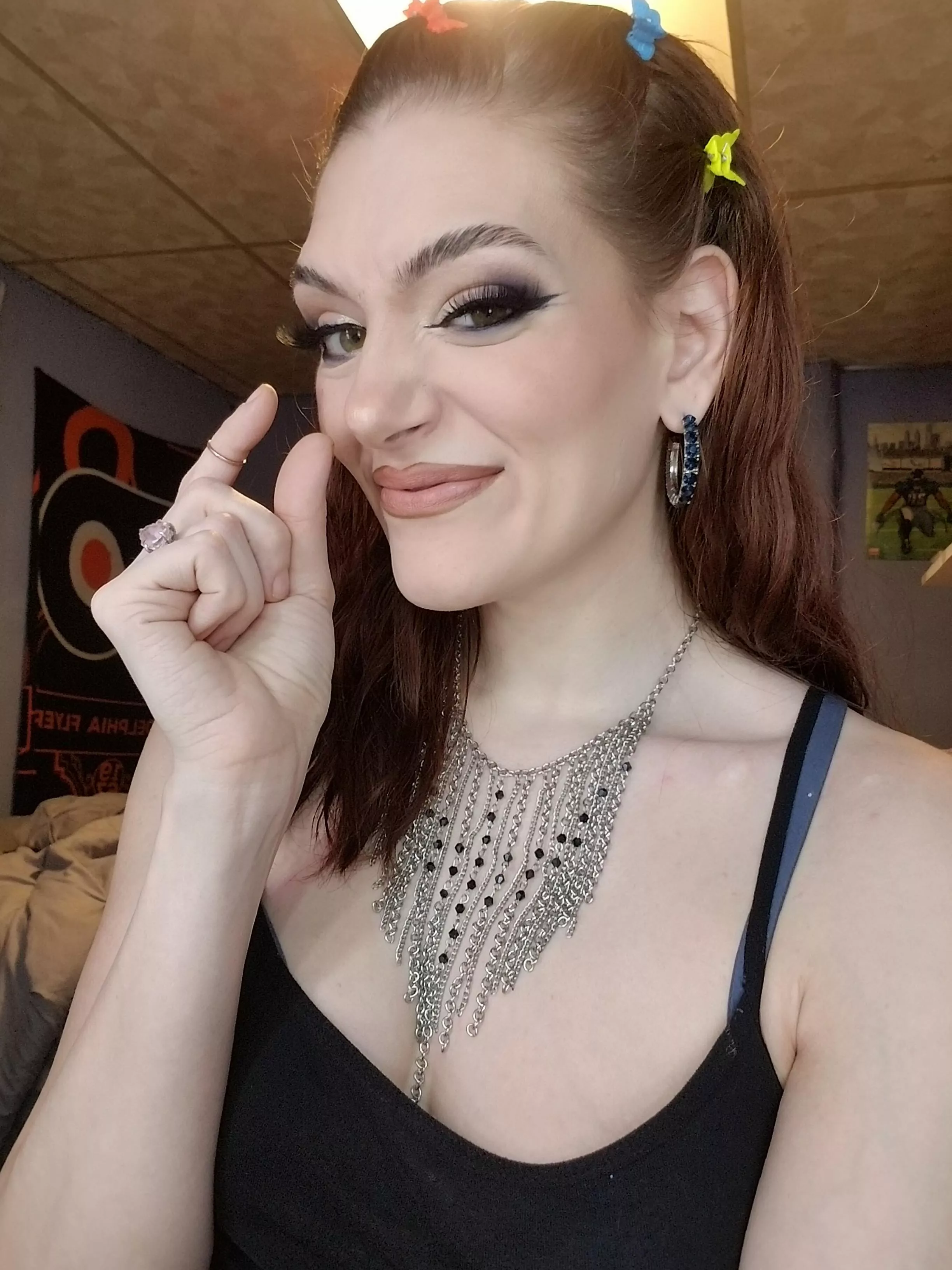 [domme] Let me go get my tweezers posted by Malloryfun215