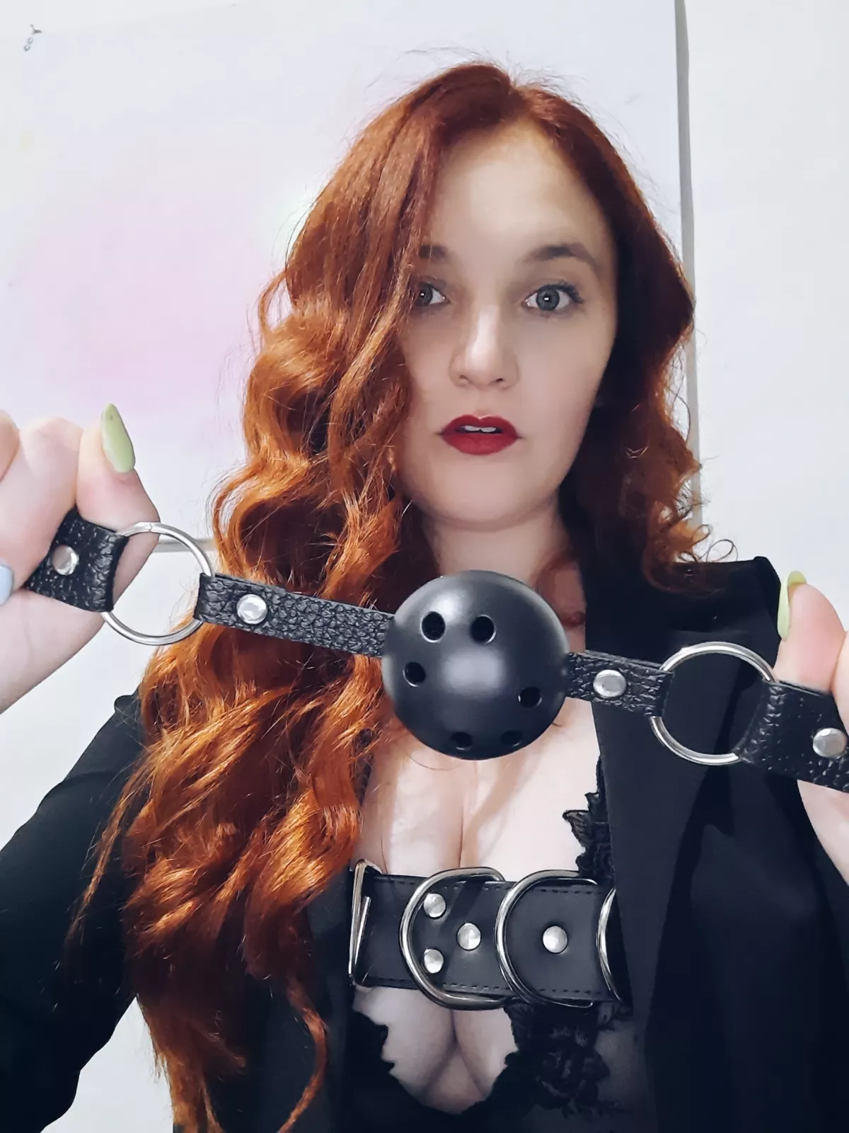 [domme] today is a good saturday to start drooling little doggy! posted by h-oneey