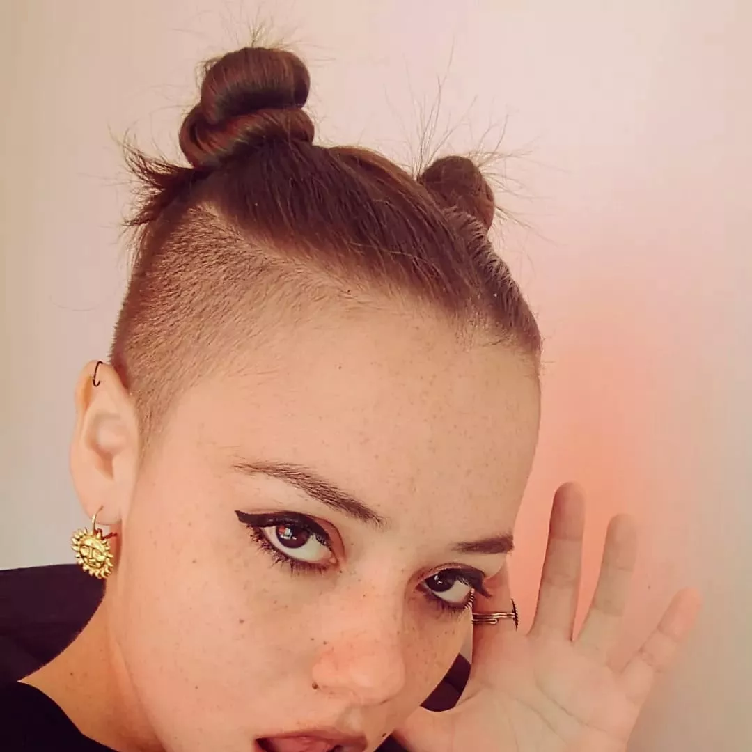 [domme] You know my pulse doesn't shake when I give you what you deserve👹 Eager to meet you and please us! (all virtual and very intense) find me. posted by RedheaddMiss