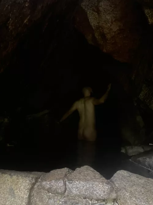 Don't be afraid! Follow me! by anonisko