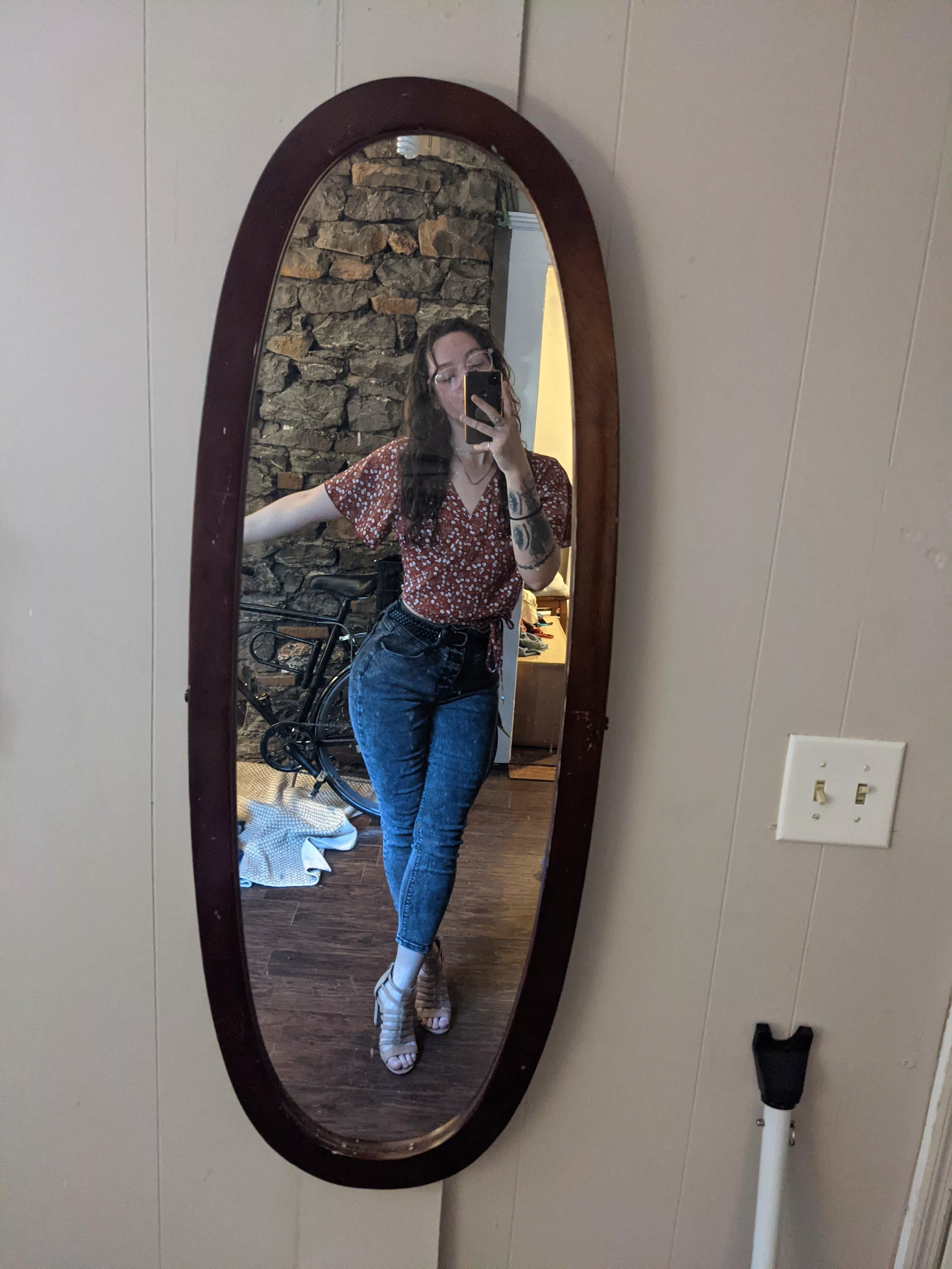 Don’t be fooled, it’s just a good angle posted by daisy__day