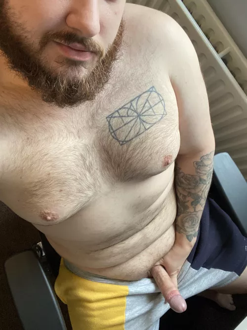 Don’t be shy son. Daddy doesn’t mind you looking by dominantdaddybear