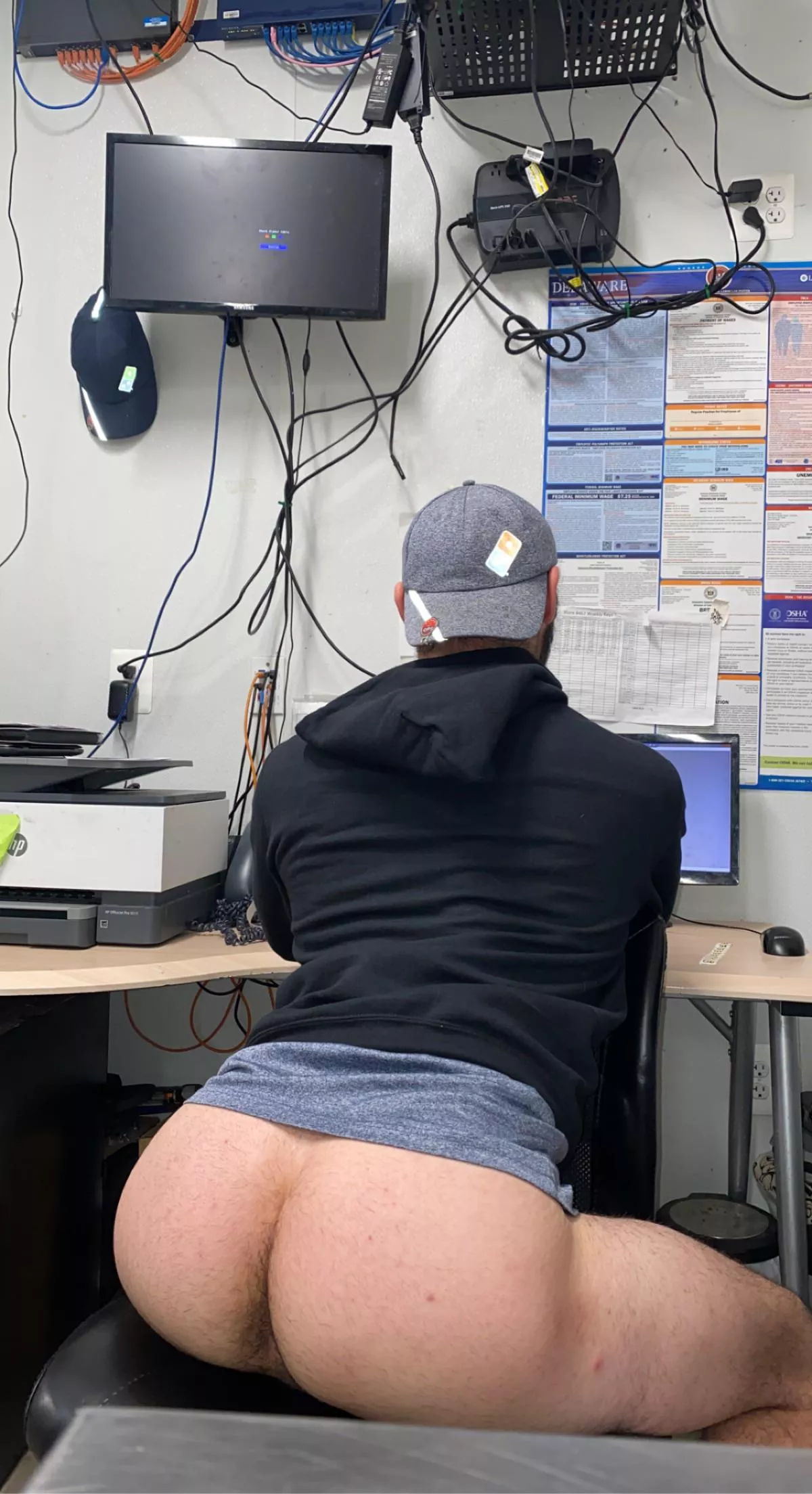 Don’t mind me 😏 posted by Beerussyy