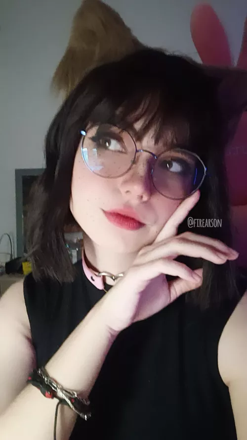 Don't mind me, first time using Reddit 😭💖 by FireArson