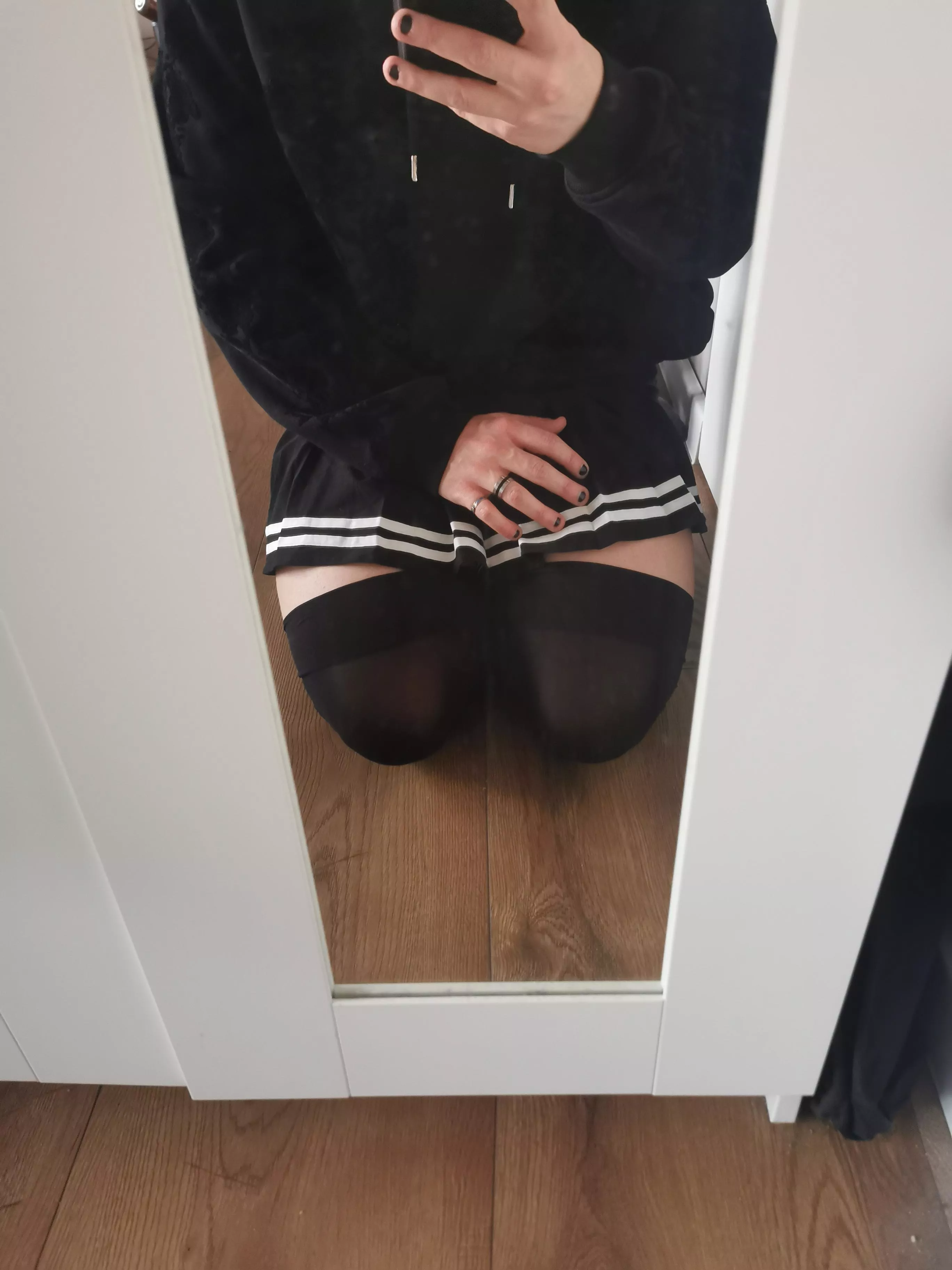 don't mind me I'm just sitting here posted by -Magi_