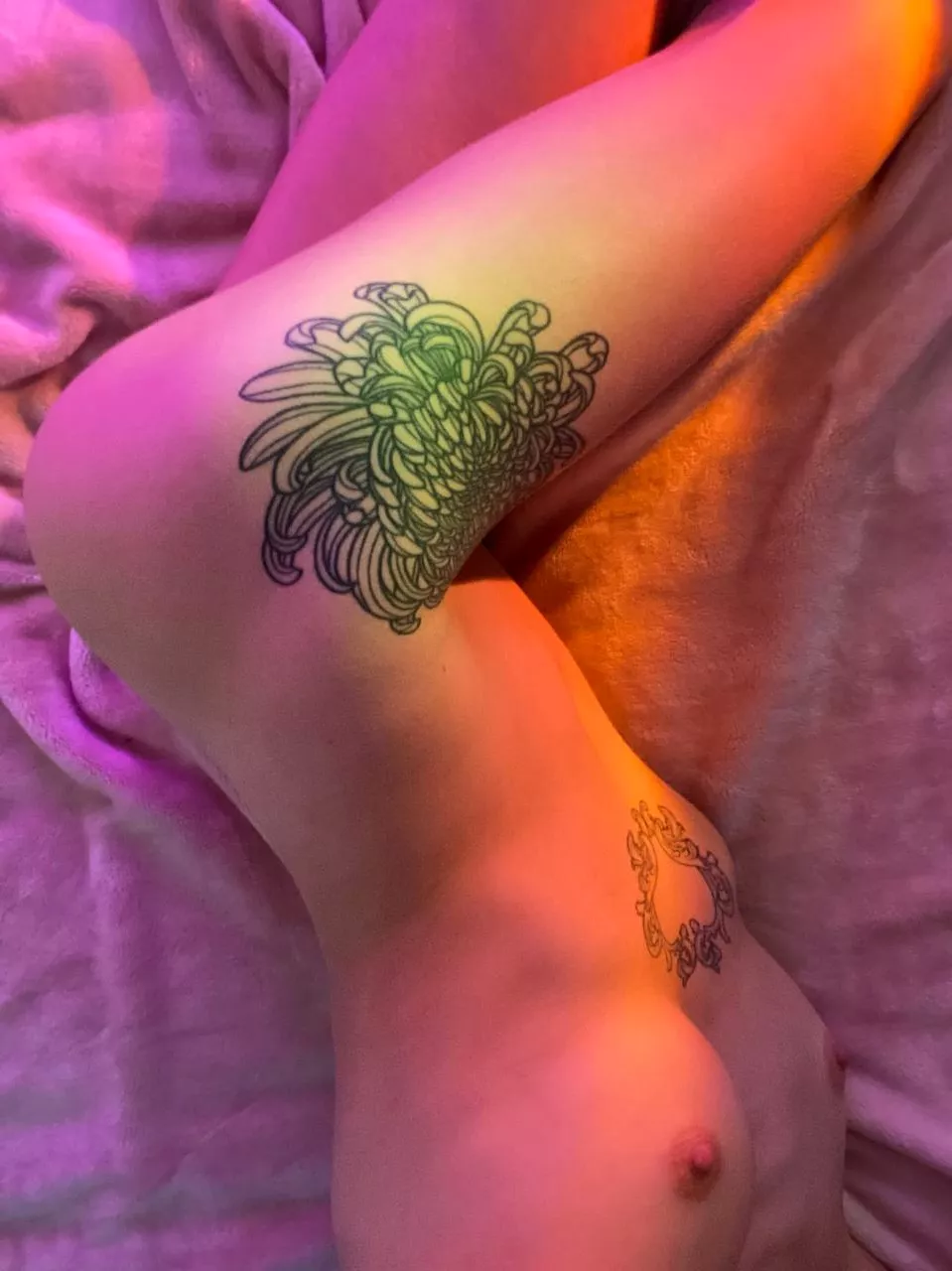 don’t mind me, just patiently waiting for you to get home from work | Dropped link in comments and in my profile posted by BelovedArchitecture