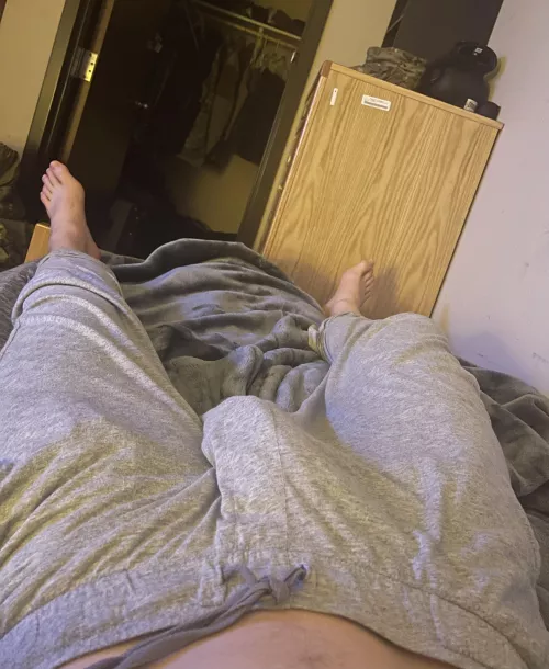 Don’t mind the third leg by Olemeth