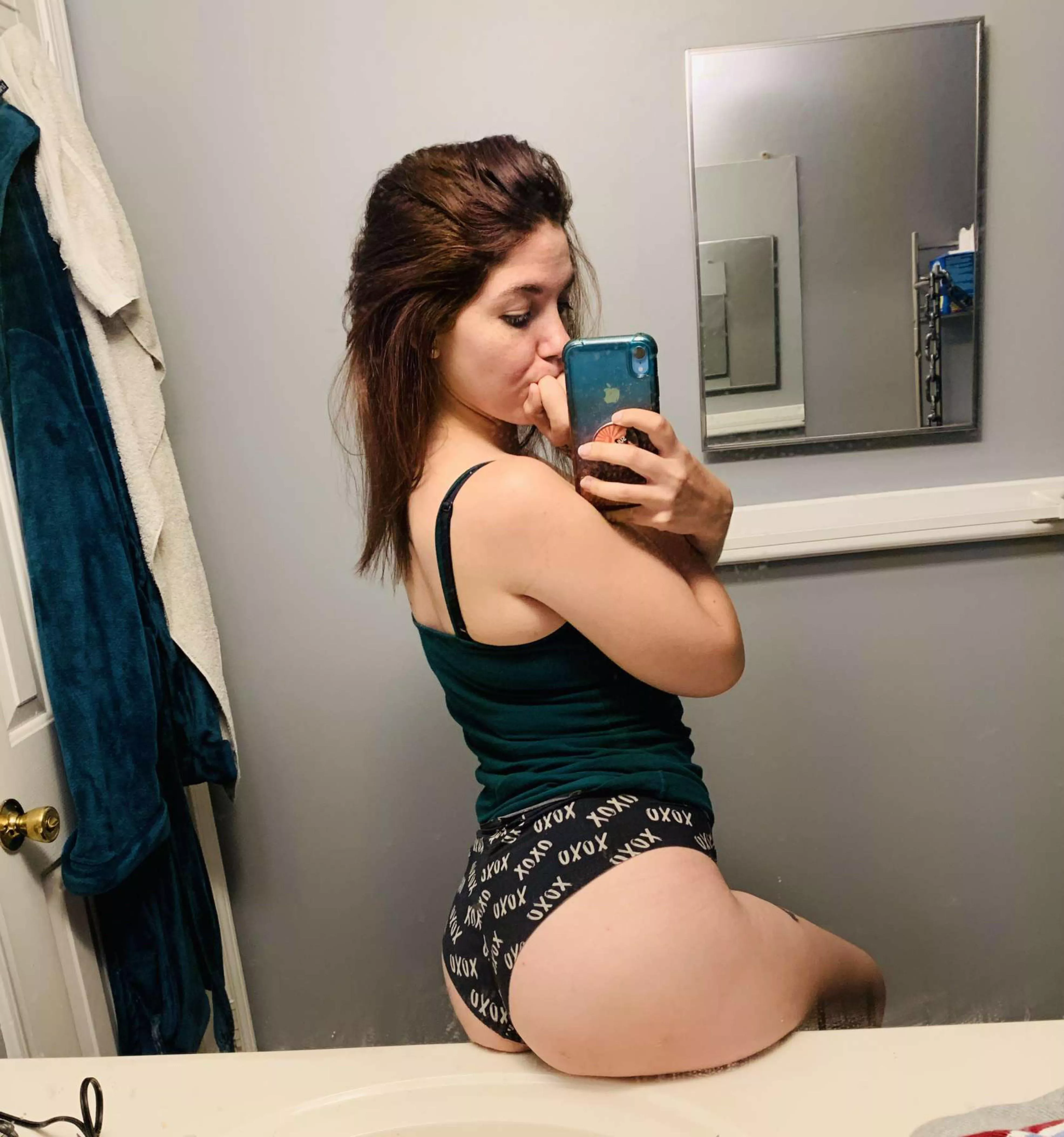 Don’t tell hubby posted by paigebear244