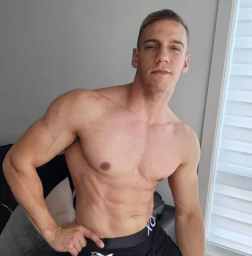 Don't worry, I'll take real good care of you 😌.. by John_fitness91